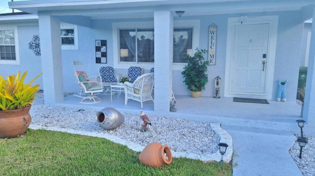 Palm Springs 3-Bedroom 2-Bath 5 Miles To The Beach Lake Worth Beach Exterior photo