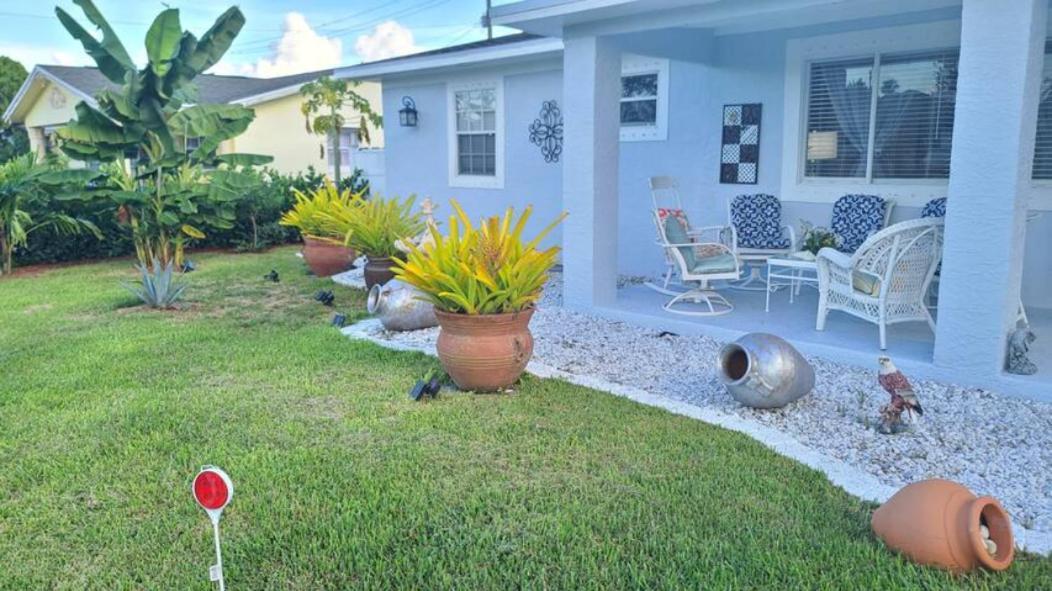Palm Springs 3-Bedroom 2-Bath 5 Miles To The Beach Lake Worth Beach Exterior photo