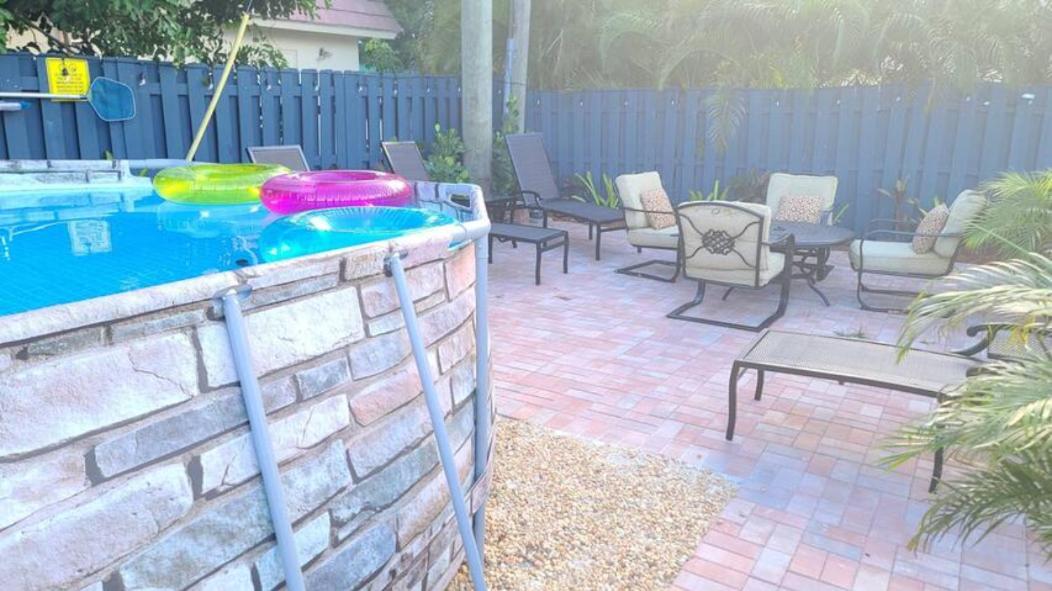 Palm Springs 3-Bedroom 2-Bath 5 Miles To The Beach Lake Worth Beach Exterior photo