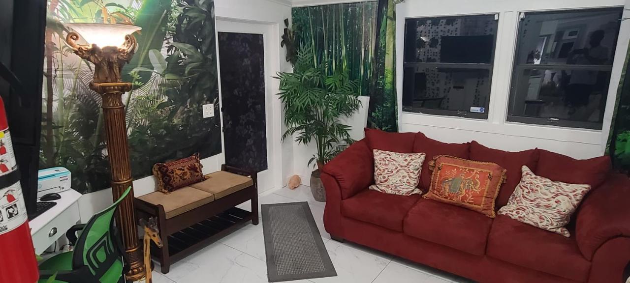 Palm Springs 3-Bedroom 2-Bath 5 Miles To The Beach Lake Worth Beach Exterior photo